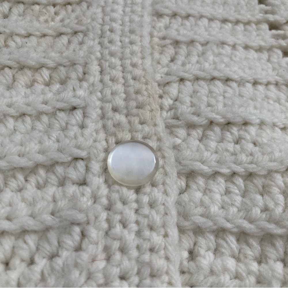 Vintage 1960s Hand-Knitted Button Down Sweater Cape Poncho Cream White - Picture 7 of 10